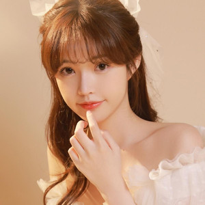 二次元掀裙子打屁屁到红的游戏
