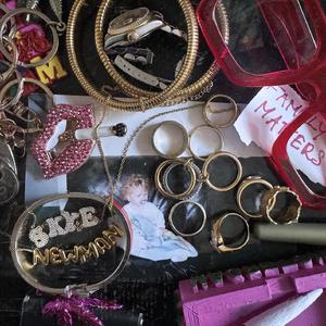 二次元掀裙子打屁屁到红的游戏
